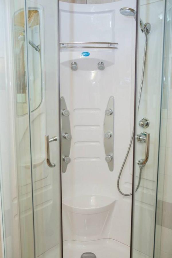 Cabana Ama Hotel Tau Bistra Luaran gambar
